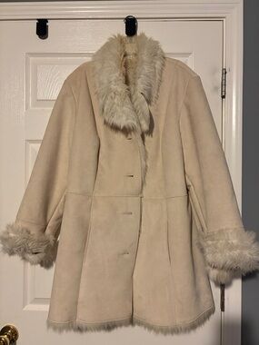 Mix It Cream Teddy Jacket with Faux Fur Trim